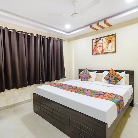 Fabhotel N Residency, Hitech City - 350M From Yashoda Hospital, Hitech City Haiderabad Buitenkant foto