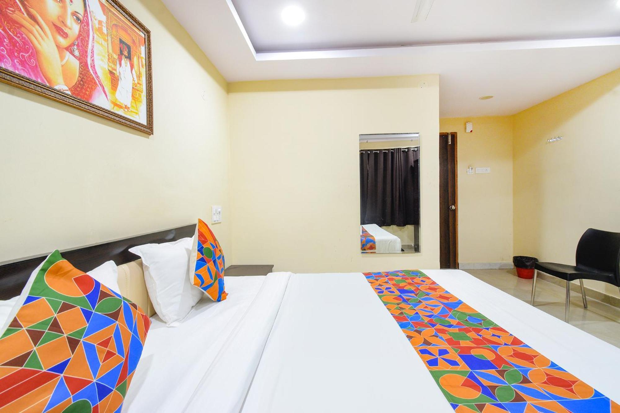 Fabhotel N Residency, Hitech City - 350M From Yashoda Hospital, Hitech City Haiderabad Buitenkant foto