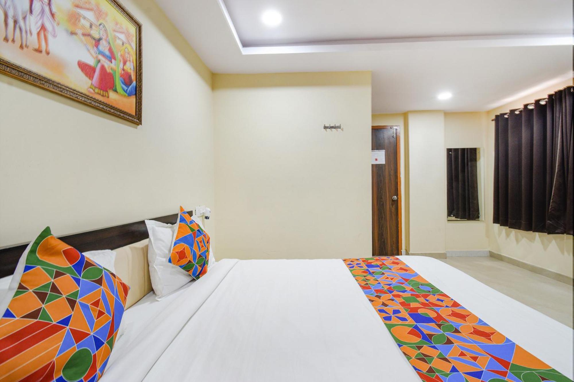 Fabhotel N Residency, Hitech City - 350M From Yashoda Hospital, Hitech City Haiderabad Buitenkant foto