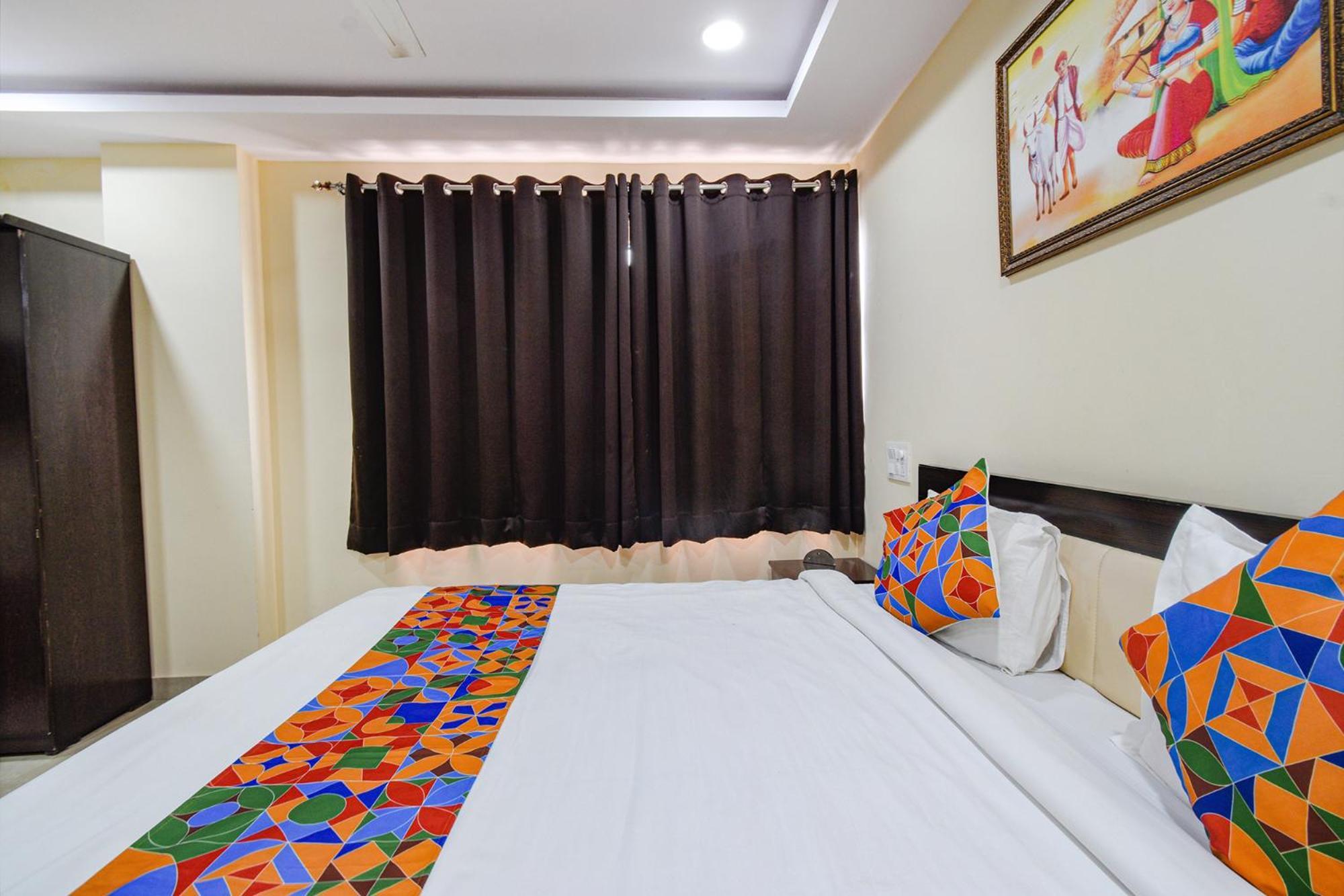 Fabhotel N Residency, Hitech City - 350M From Yashoda Hospital, Hitech City Haiderabad Buitenkant foto