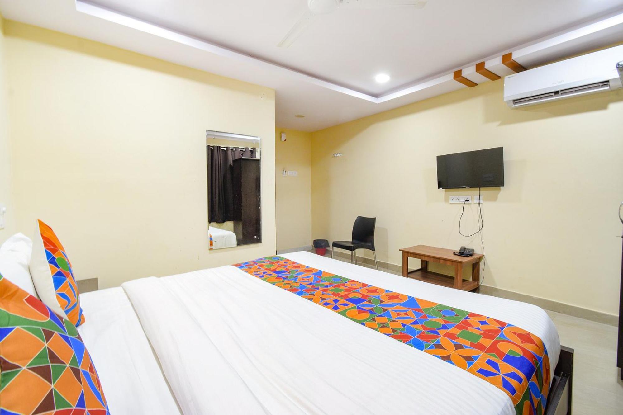 Fabhotel N Residency, Hitech City - 350M From Yashoda Hospital, Hitech City Haiderabad Buitenkant foto
